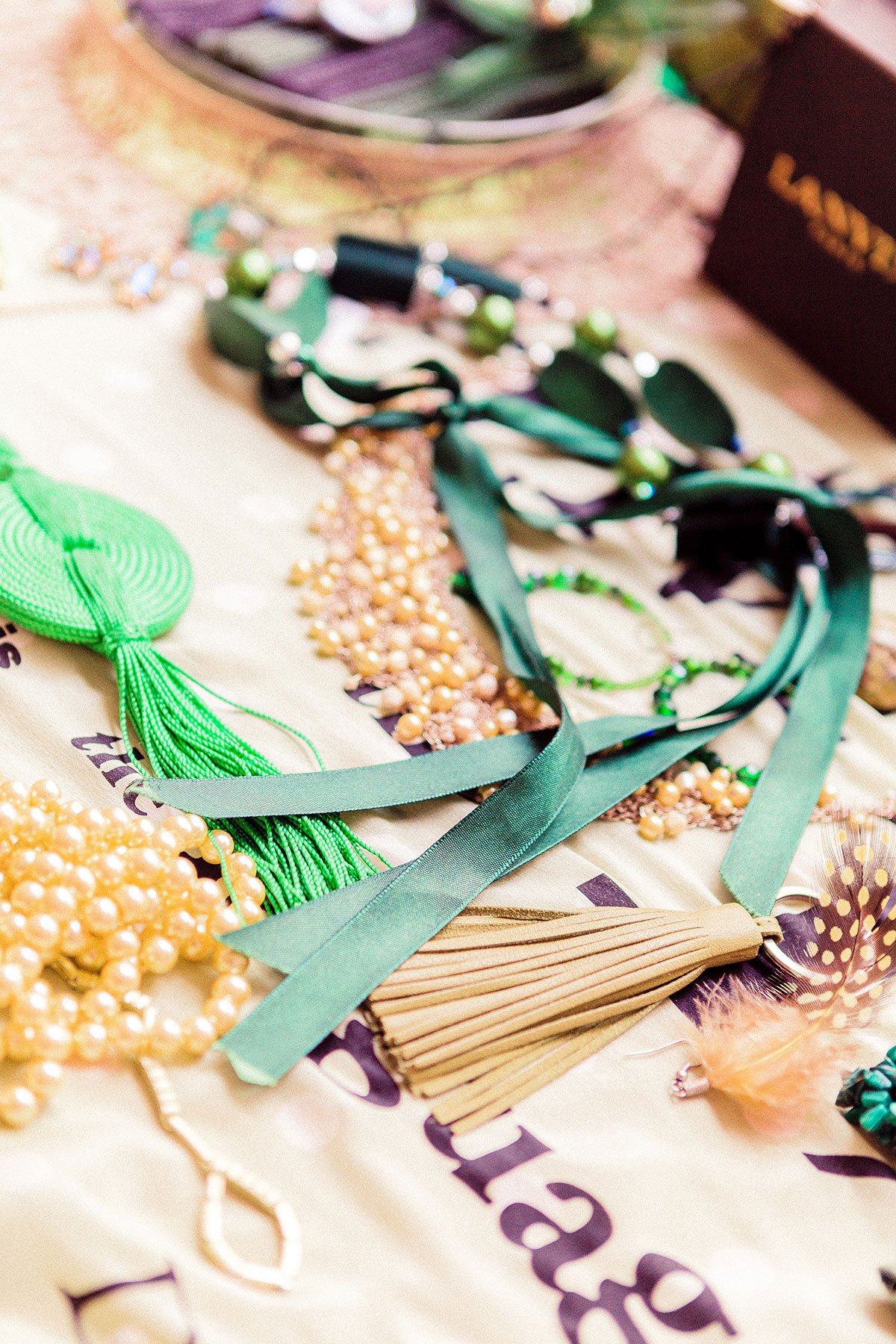 RAWfitting - Mode-Fundus und Verleih für Werbung, Film und Fotografie in Hamburg